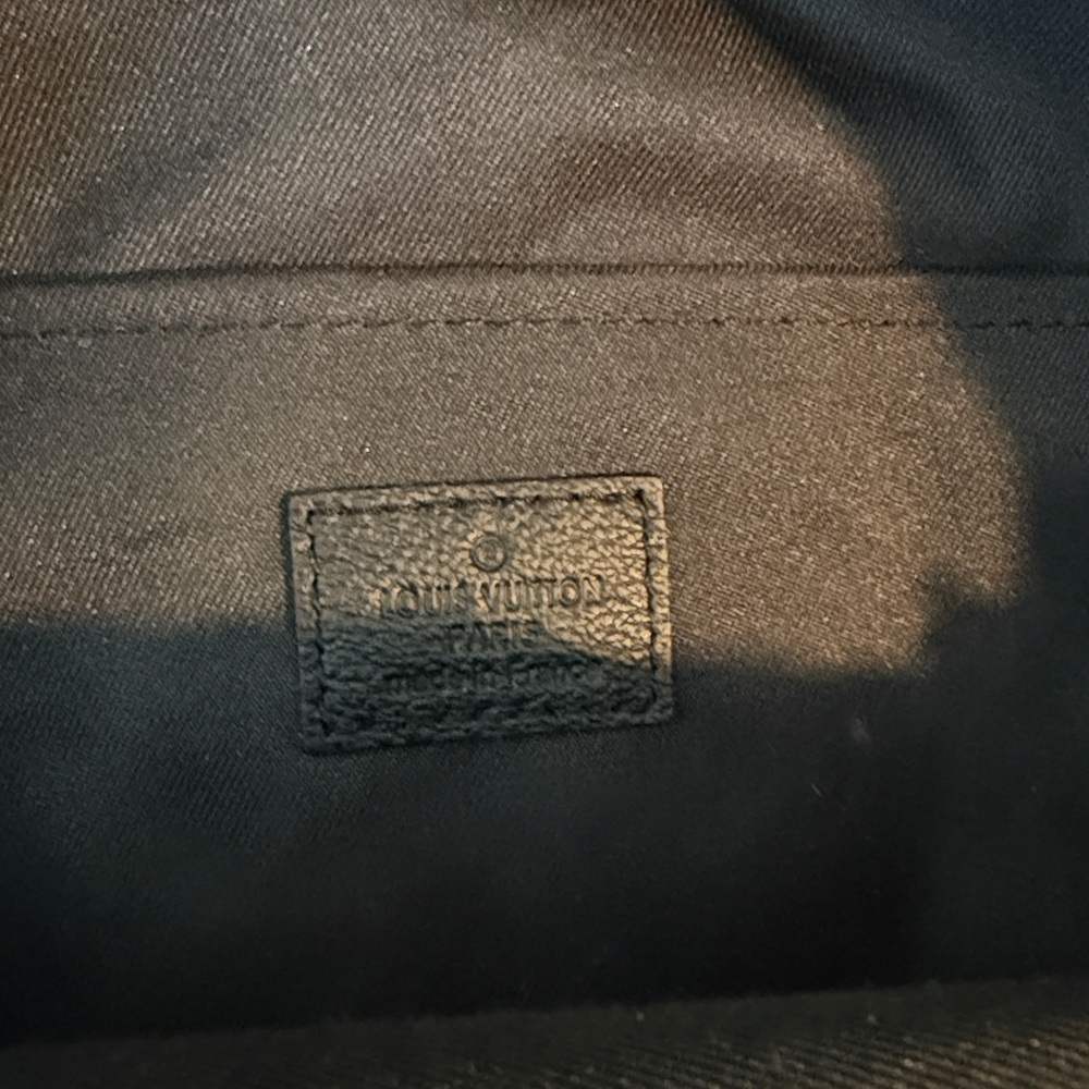 Backpack - Picture 2 of 3